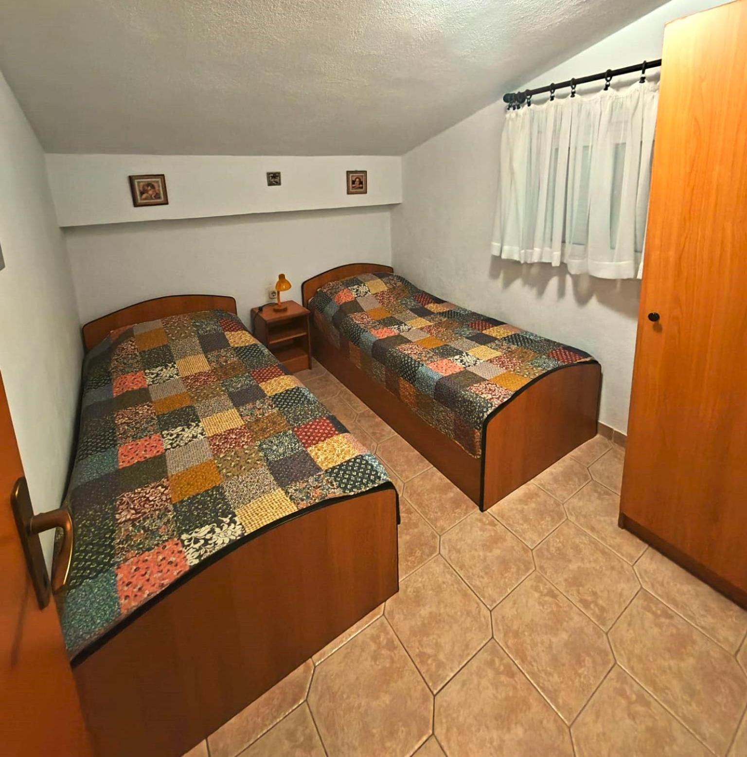 Apartments Turan Centrally Located With Free Parking Igrane Exterior foto